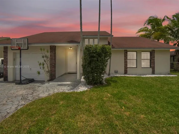 4947 NW 91st Ter, Sunrise, FL 33351