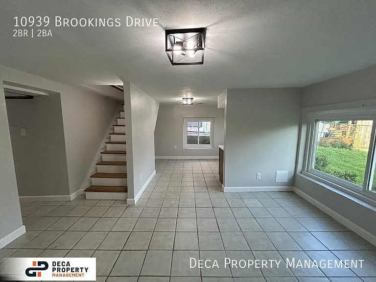 10939 Brookings Dr — Photo 12