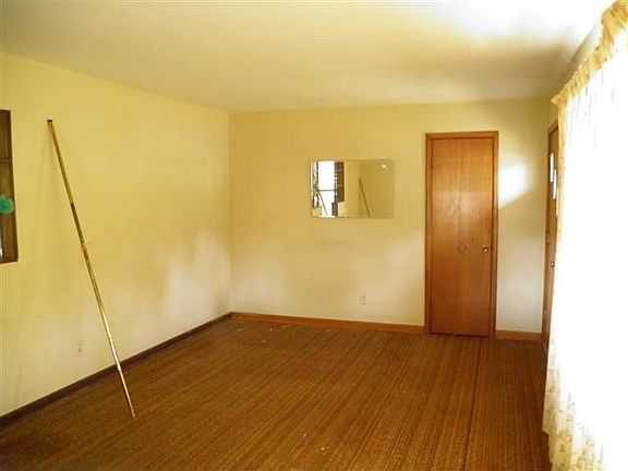 2nd image of 1607 Woodbury Hwy