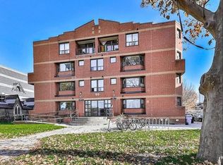 99 Bellevue Avenue Toronto, Toronto, ON M5T 2N8