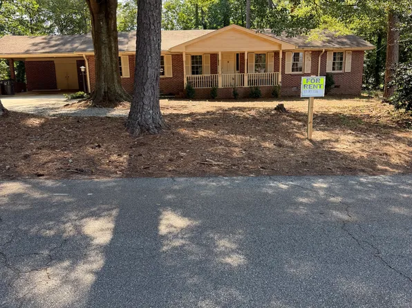 1599 Pine Cir, Lawrenceville, GA 30044