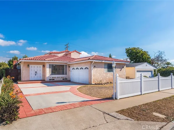 2104 Chestnut Ave, Manhattan Beach, CA 90266