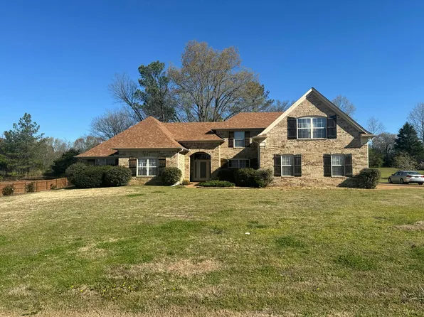 14092 Strafford Ln, Olive Branch, MS 38654