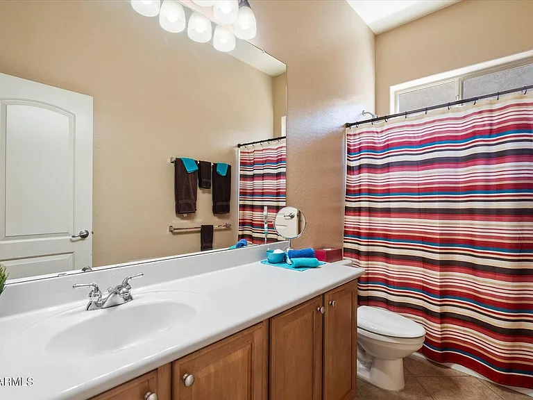743 E Torrey Pines Pl — Photo 25