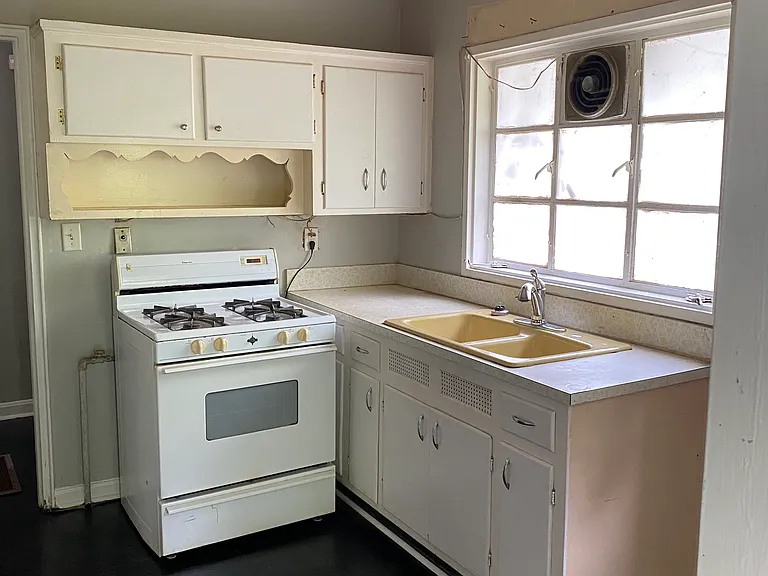 1783 Brewer Blvd SW — Photo 5