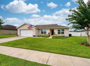 521 Tortola Ave, Tavares, FL 32778