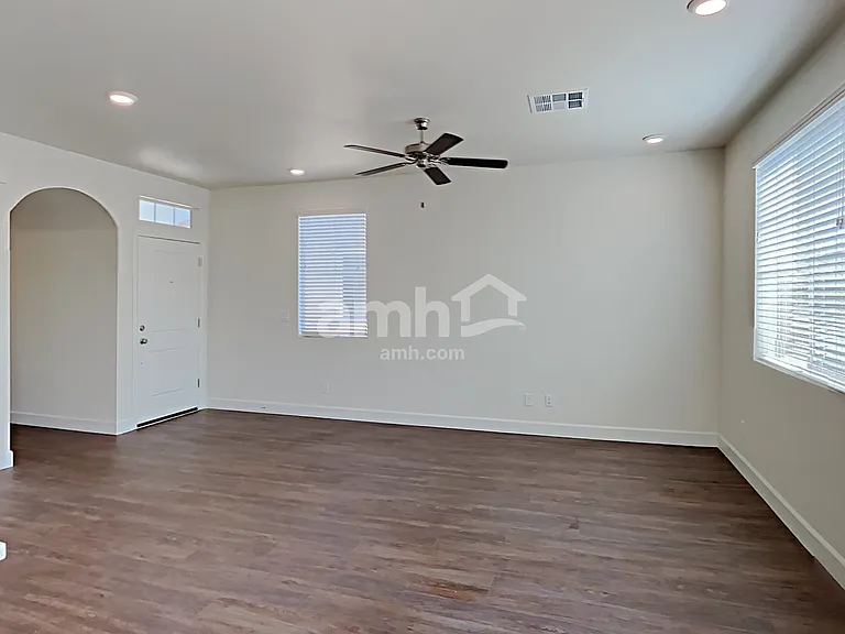 1613 Viaggio Ave — Photo 8