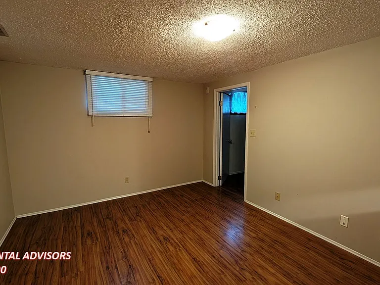 1732 23rd Ave NW — Photo 13