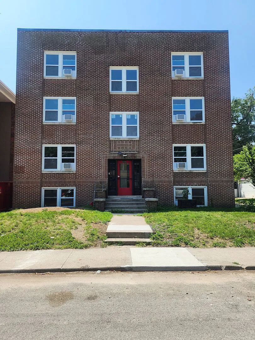 Cottage Heights on 29th — Photo 1