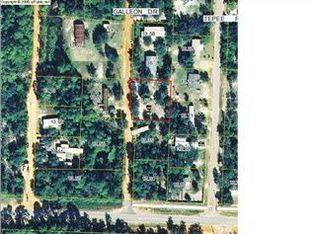 2726 Galleon Dr, Navarre, FL 32566