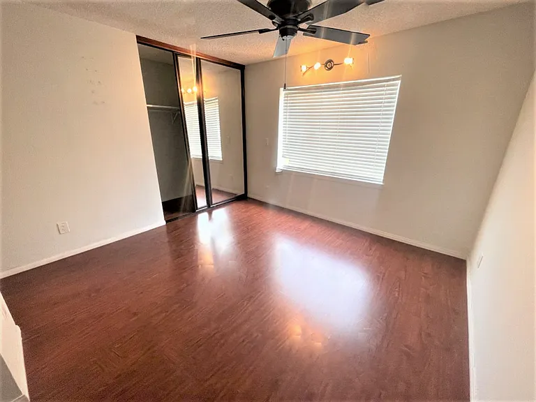 2227 N Broadway #E — Photo 7