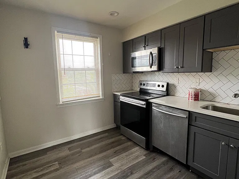 2109 Fort Davis St SE #301 — Photo 4