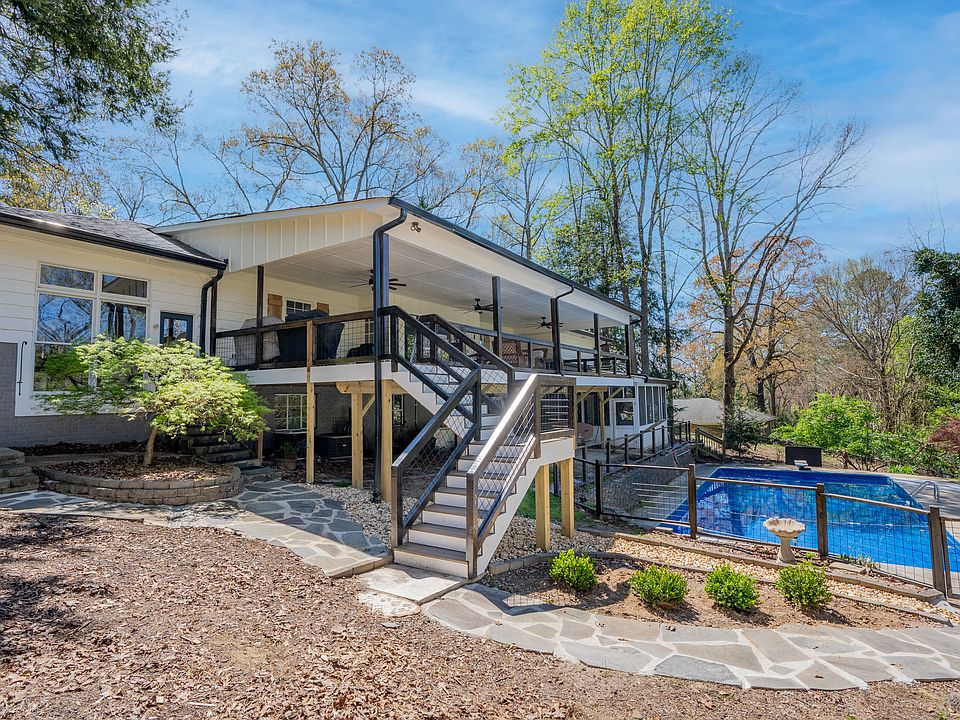 1st image of 576 Stillwood Dr