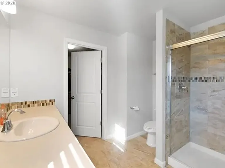 7317 N 93rd Ave — Photo 15