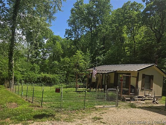 2nd image of 33616 Ray Rd