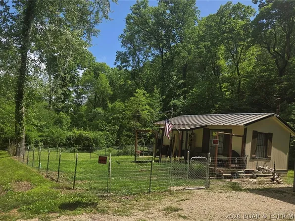33616 Ray Rd, Stover, MO 65078