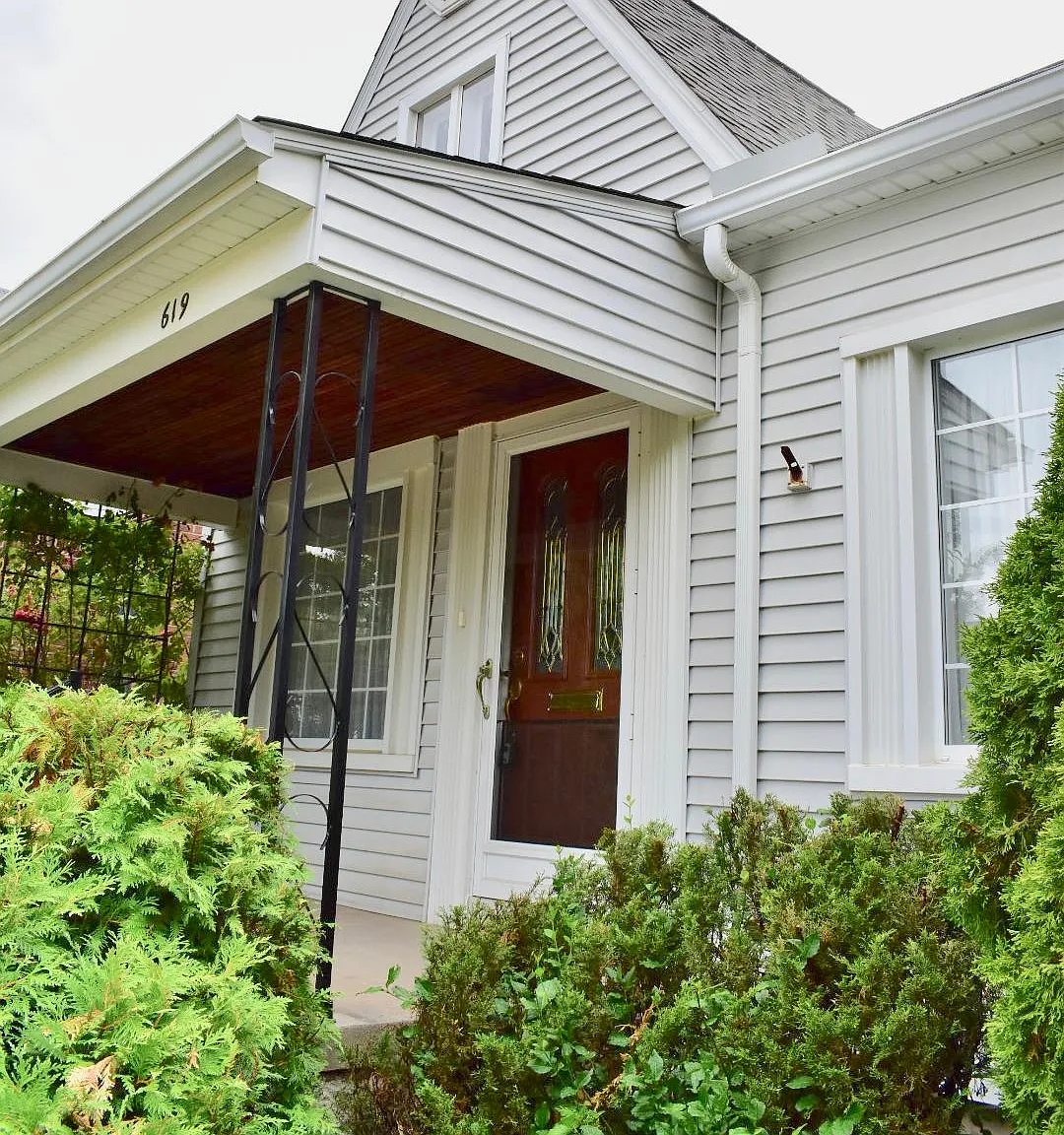 3 bed, 1.5 bath, 1224 sqft, $2,100 — Photo 2