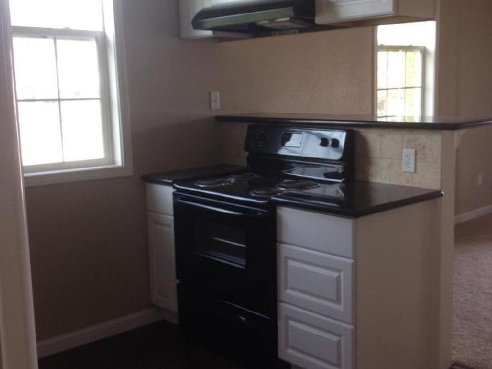 2nd image of 159 Myrtle St #11