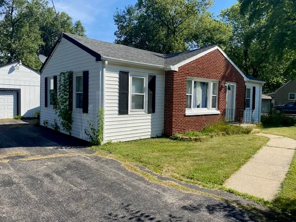 10584 W Eastwood Rd, Beach Park, IL 60087