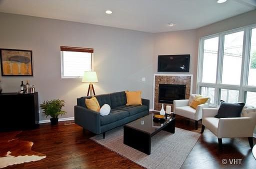 2nd image of 1513 N Paulina St #1R