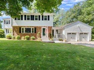 8 Stone Hill Ter, Walpole, MA 02081