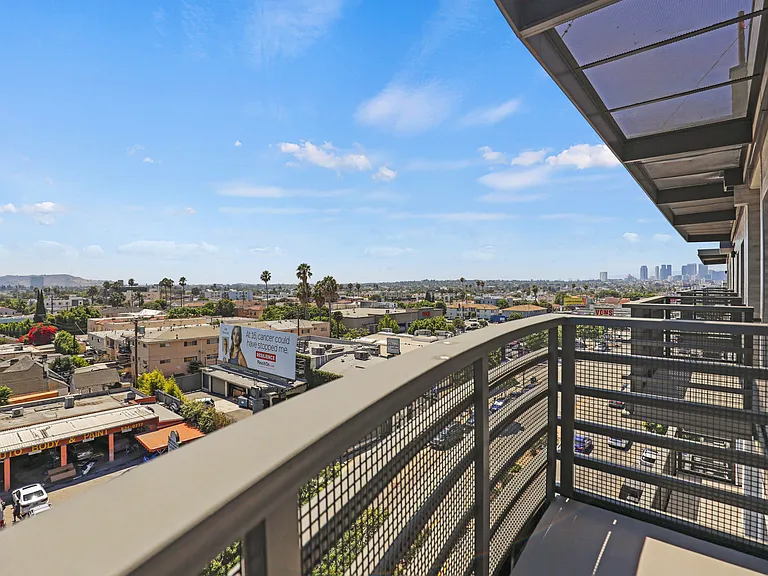 The Fairfax Flats — Photo 15