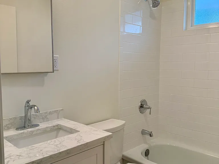 975 Inverness Way — Photo 13