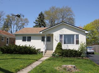 742 Countryside Hwy, Mundelein, IL