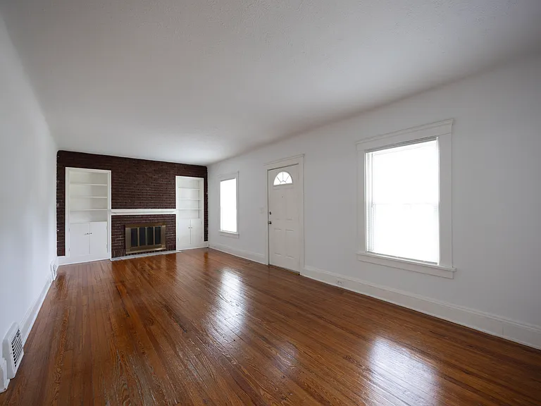 1156 Belrose Rd — Photo 8