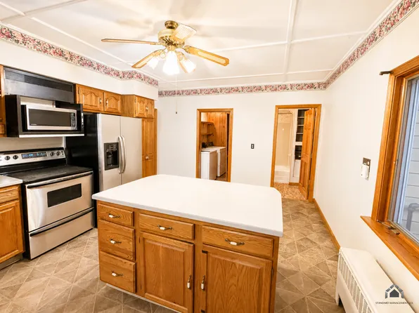 53 Clinton Ave, 53 Clinton Ave APT 4, Winslow, ME 04901