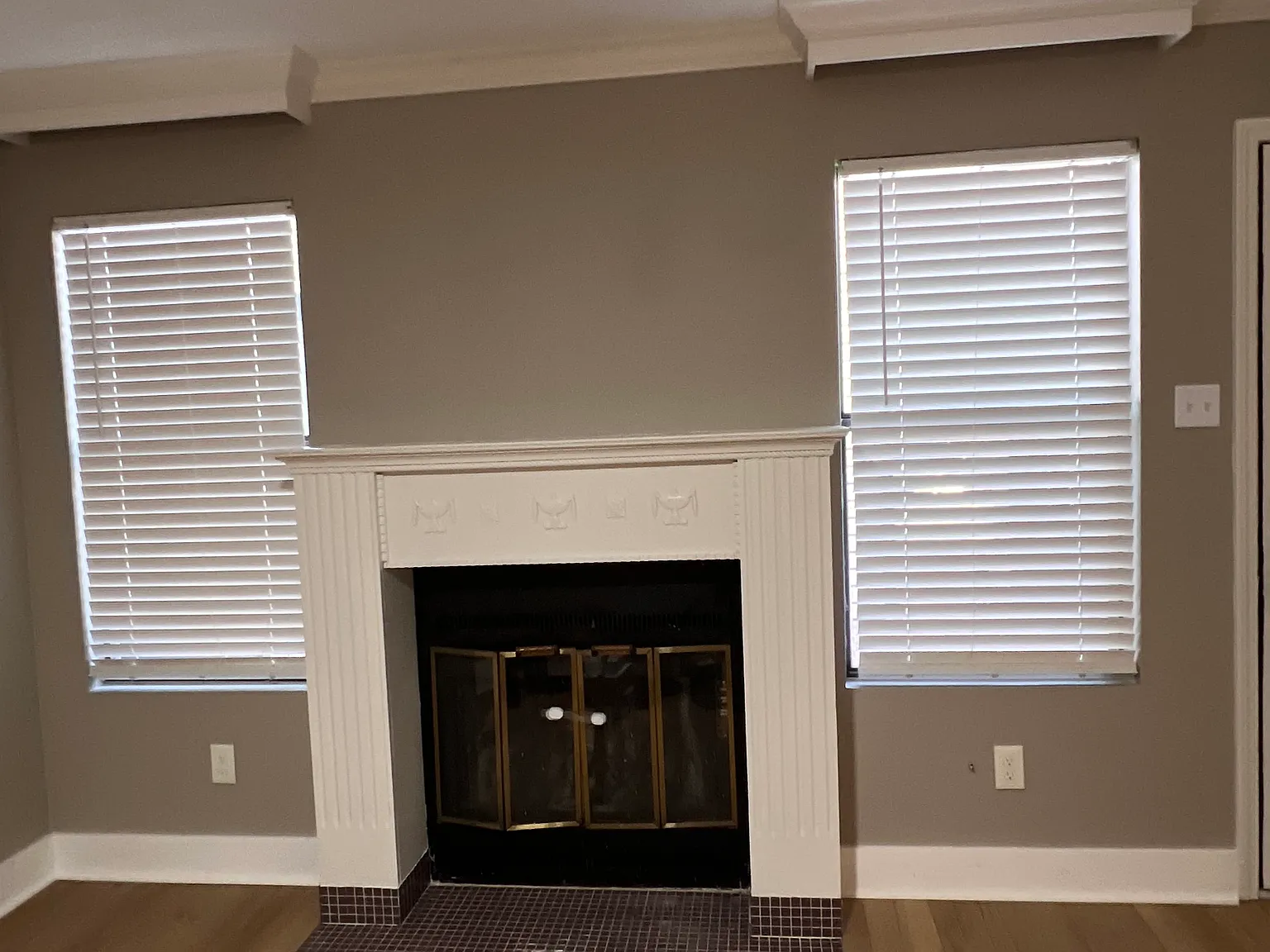 2 bed, 1.5 bath, 900 sqft, $1,050 — Photo 4