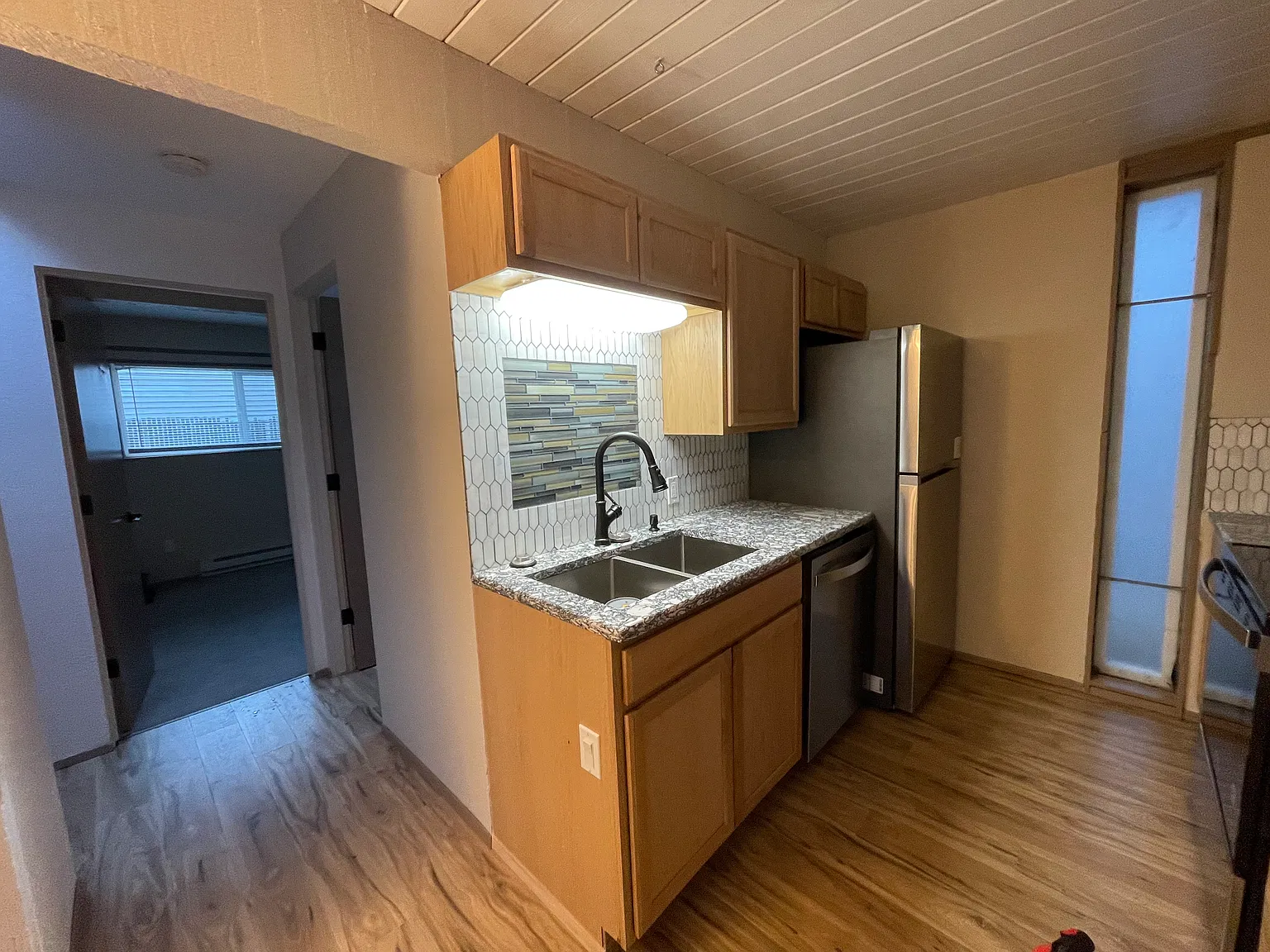 2 bed, 800 sqft, $1,650 — Photo 1