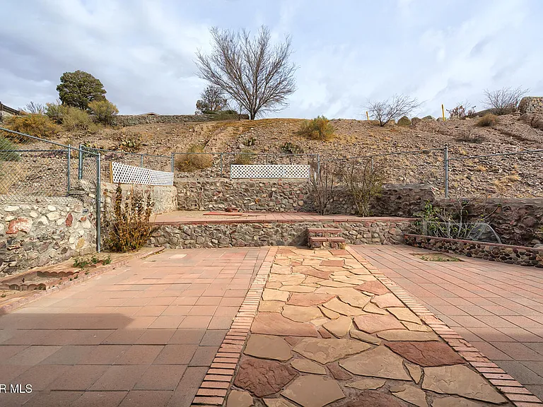 7413 Le Conte Dr — Photo 50