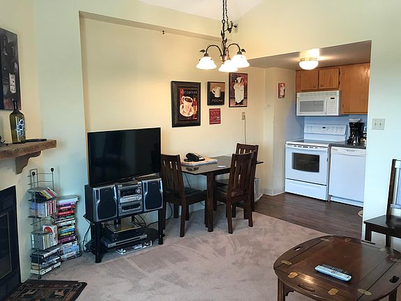 3rd image of 5705 Silvercreek Dr