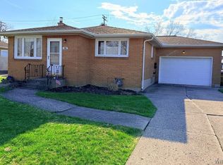 36 Jamaica Ln, Buffalo, NY