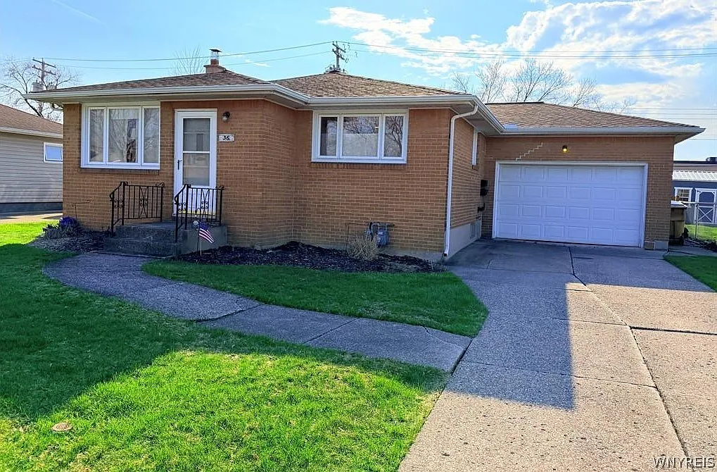 36 Jamaica Ln photo 1