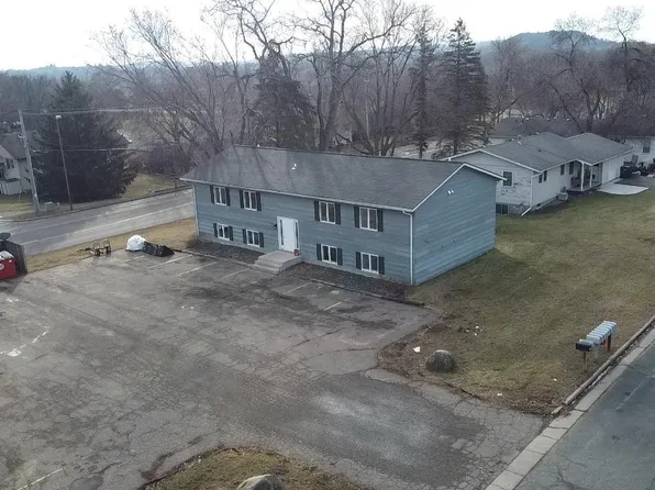 120 Emory Dr, River Falls, WI 54022