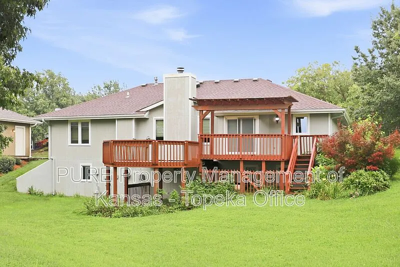 4 bed, 3.0 bath, 2280 sqft, $3,000 — Photo 3