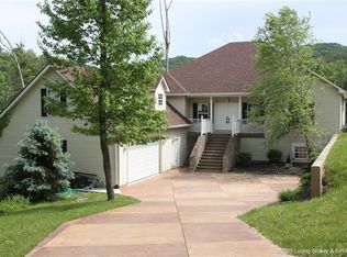 2011 Southern Hills Dr, Borden, IN 47106