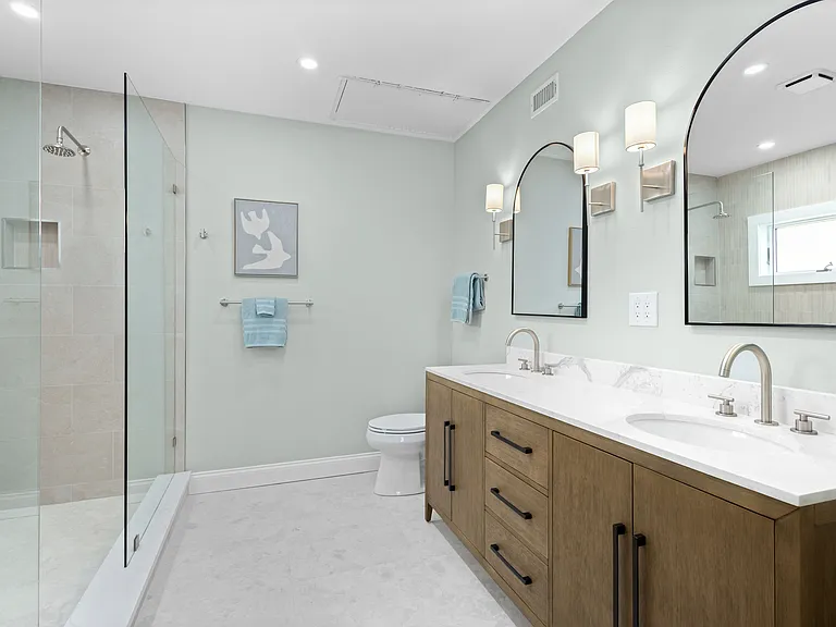 611 Cedars Ct #611 — Photo 5