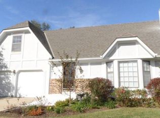 11634 Monrovia St, Overland Park, KS 66210