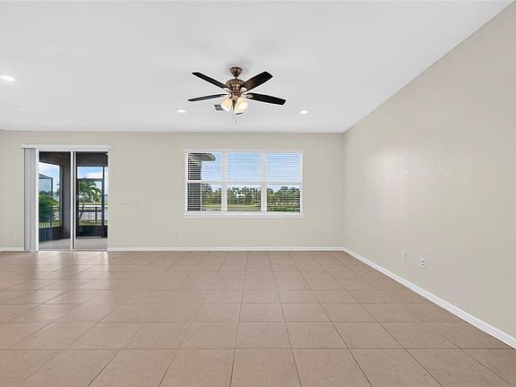 5th image of 9426 LAMINE WAY