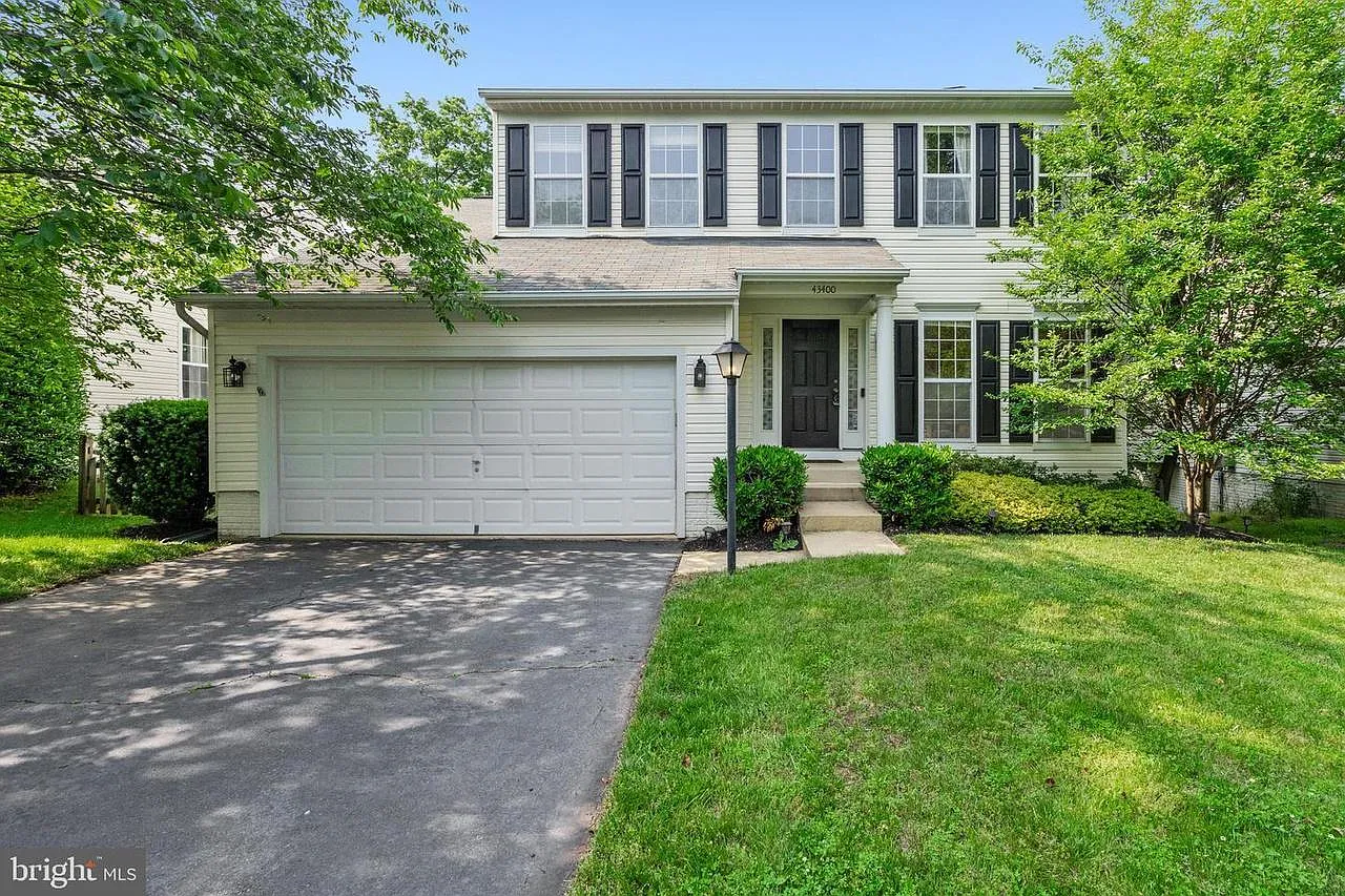 43400 Sperrin Ct — Photo 1