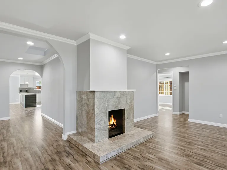 12610 Paseo Flores — Photo 5