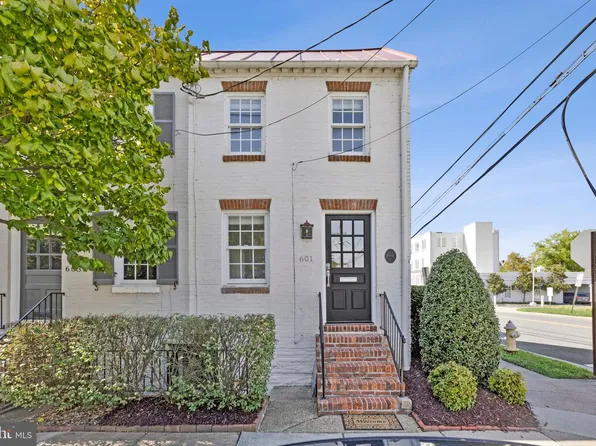 601 S Saint Asaph St, Alexandria, VA 22314