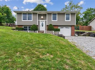 224 Mount Manor Rd, Manor, PA 15665