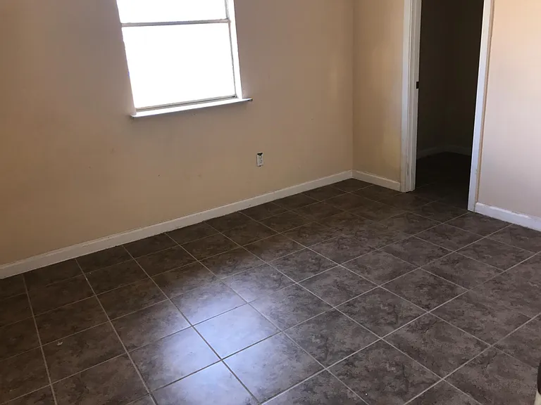 431 Carrie Dr #11 — Photo 9