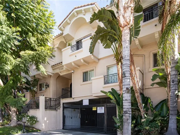 7124 Woodman Ave Unit 3, Van Nuys, CA 91405