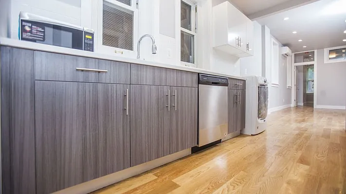 Rented by Nooklyn NYC LLC | media 17