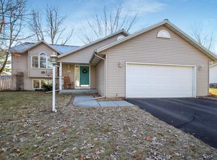 814 Meadow Ln, Menomonie, WI 54751
